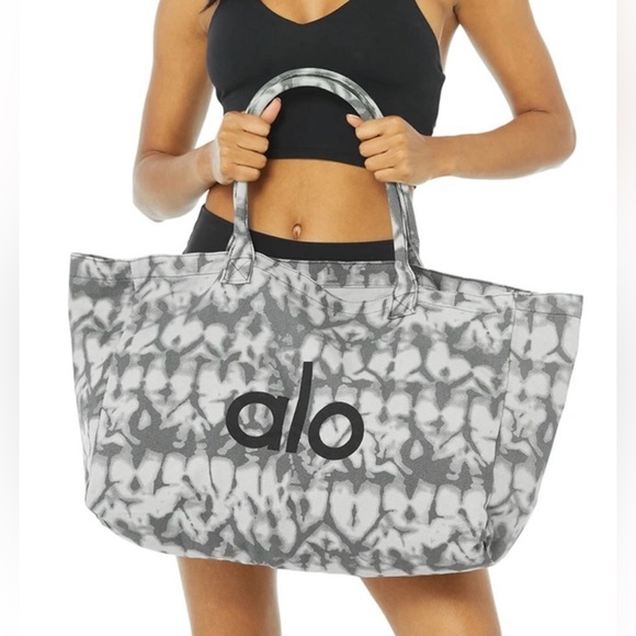 NWT Alo Yoga Shopper Tote Bag Tie Dye Oversized Heavy Duty Canvas Grey/Black - Picture 5 of 9
